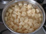 Köri Soslu Tavuklu Makarna