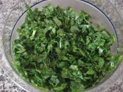 Yoğurt Soslu Ispanak Salatası