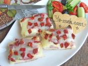 Salamlı ve Kuru Domatesli Ekmek Pizzası