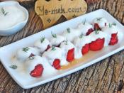 Yoğurtlu Közlenmiş Kırmızı Biber Salatası