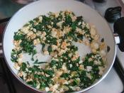 Sahanda Ispanaklı Peynirli Yumurta