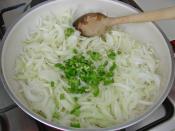 Sucuklu Soğan Aşı