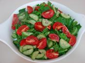 Krutonlu Ispanak Salatası