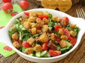 Krutonlu Ispanak Salatası