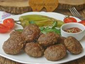 İrmikli Köfte