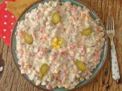 Yoğurtlu Garnitür Salatası