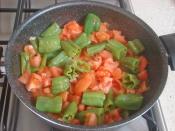 Kahvaltılık Domatesli Biber Kavurması