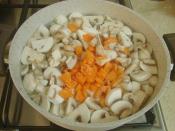 Yoğurtlu Mantar Salatası