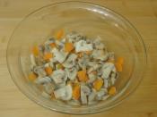 Yoğurtlu Mantar Salatası