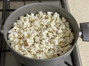 Beyaz Çikolatalı Patlamış Mısır