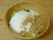 Yoğurtlu Çiğ Kabak Salatası