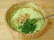 Peynirli Avokado Ezmesi