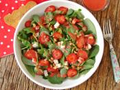 Çilekli Semizotu Salatası