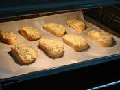 Fırında Kaşarlı Ekmek Dilimleri