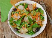 Havuçlu Turplu Roka Salatası