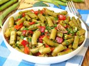 Taze Bakla Salatası