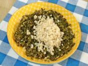 Yoğurtlu Asma Yaprağı Salatası