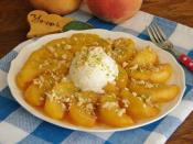 Tavada Şeftali Tatlısı