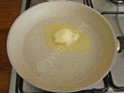 Tavada Şeftali Tatlısı