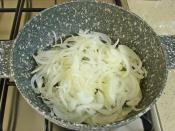 Karamelize Soğanlı Patates Salatası