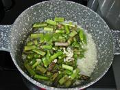 Kuşkonmazlı Makarna