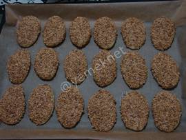 Mahlepli Susamlı Kurabiye (Tuzlu)