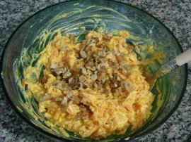 Cevizli Yoğurtlu Havuç Salatası