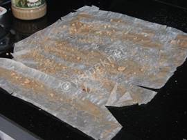 Tahinli Cevizli Tatlı (Baklavalık Yufka İle)