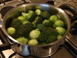 Brüksel Lahanası ve Brokoli Salatası