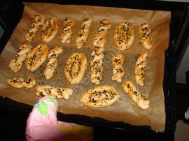 Çörek Otlu Mahlepli Kurabiye (Tuzlu)