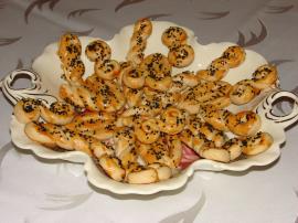 Çörek Otlu Mahlepli Kurabiye (Tuzlu)