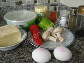 İtalyan Omlet (Dolmalık Biberli, Mantarlı ve Çörek Otlu)