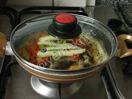 İtalyan Omlet (Dolmalık Biberli, Mantarlı ve Çörek Otlu)