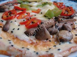 İtalyan Omlet (Dolmalık Biberli, Mantarlı ve Çörek Otlu)