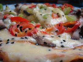 İtalyan Omlet (Dolmalık Biberli, Mantarlı ve Çörek Otlu)