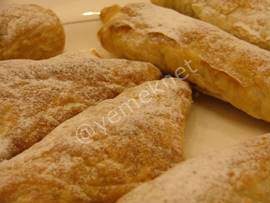 Çikolatalı Kruvasan (Milföy Hamuru İle)