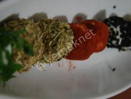 Renkli Peynir Topları