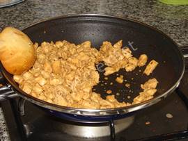 Soya Soslu Tavuk (Sütle Marine Edilmiş)