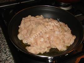 Soya Soslu Tavuk (Sütle Marine Edilmiş)