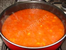 Tavuklu Bezelye Yemeği