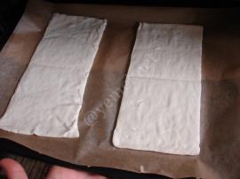 Çilekli Milföy Pasta