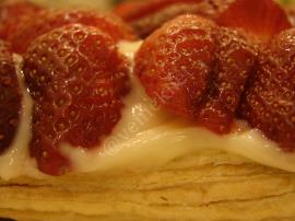 Çilekli Milföy Tart