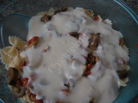 Fırında Sebzeli Fiyonk Makarna