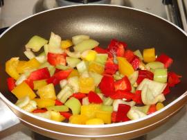 Kremalı Gökkuşağı Omlet