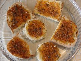 Zeytinyağlı Çeşnili Fırında Ekmek Dilimleri