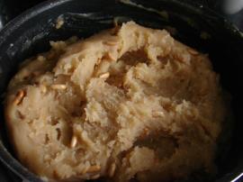 Fıstıklı Un Helvası