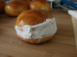 Saçaklı (Sakallı) Poğaça