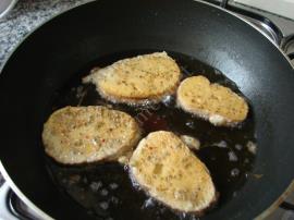 Sade Ve Baharatlı Yumurtalı Ekmek