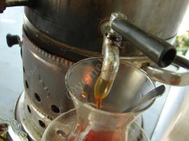 Odun Semaverinde Demleme Çay