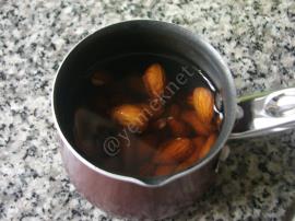 Bademli, Kuş Üzümlü Pilav